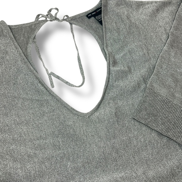 New York & Company Silver Metallic V Neck Top Size‎ Large Open Back - Picture 1 of 8